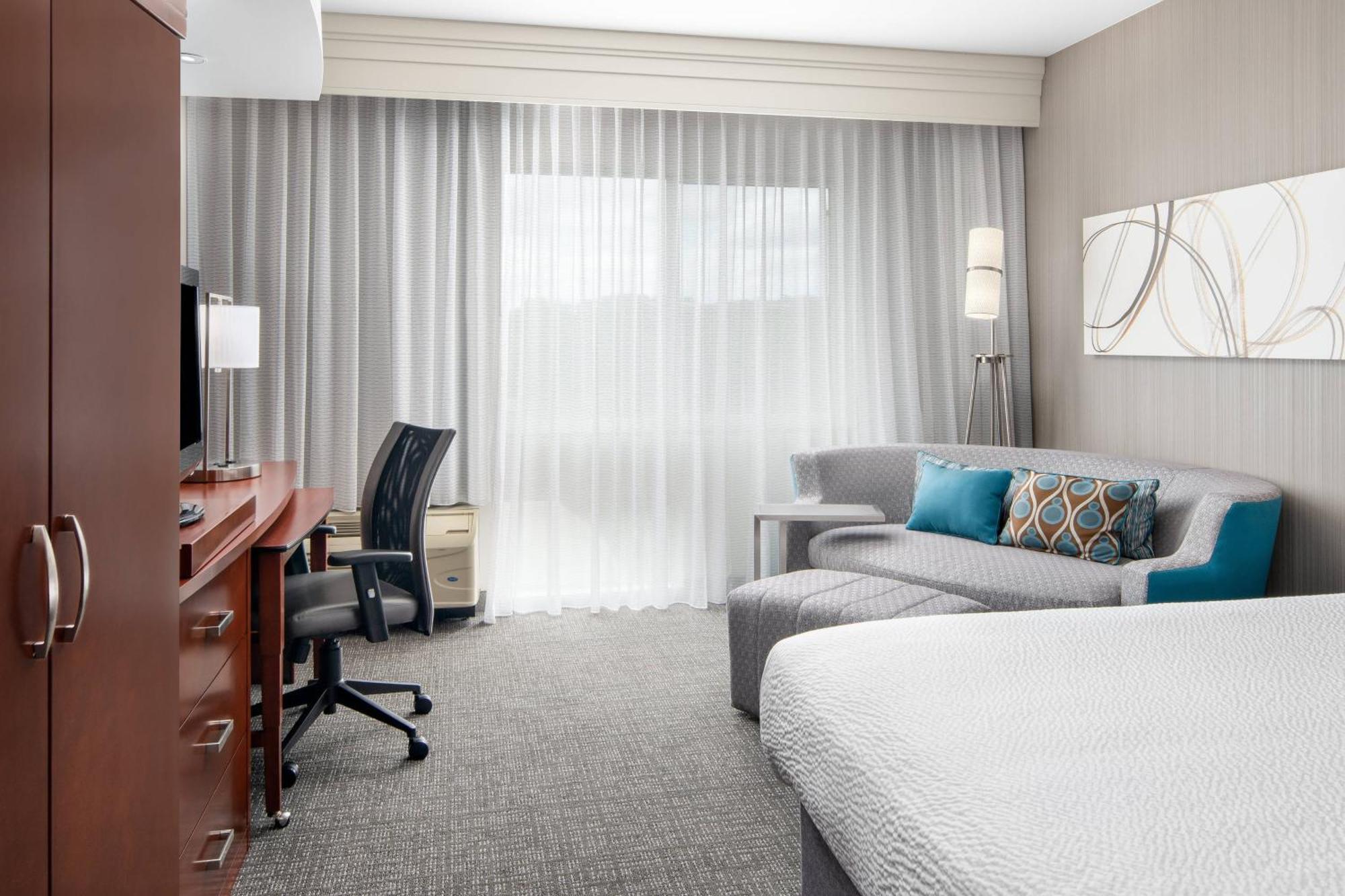 Courtyard By Marriott Raleigh North/Triangle Town Center Exterior foto