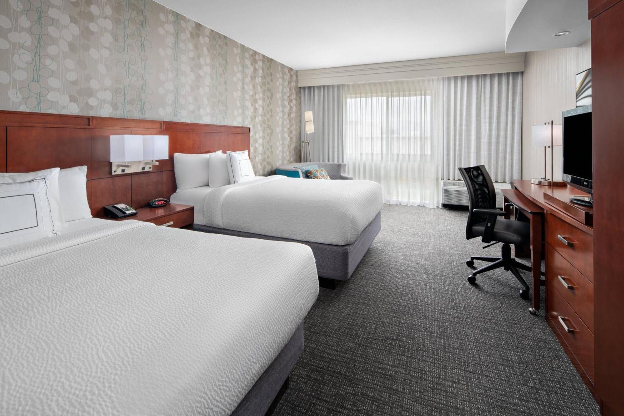 Courtyard By Marriott Raleigh North/Triangle Town Center Exterior foto
