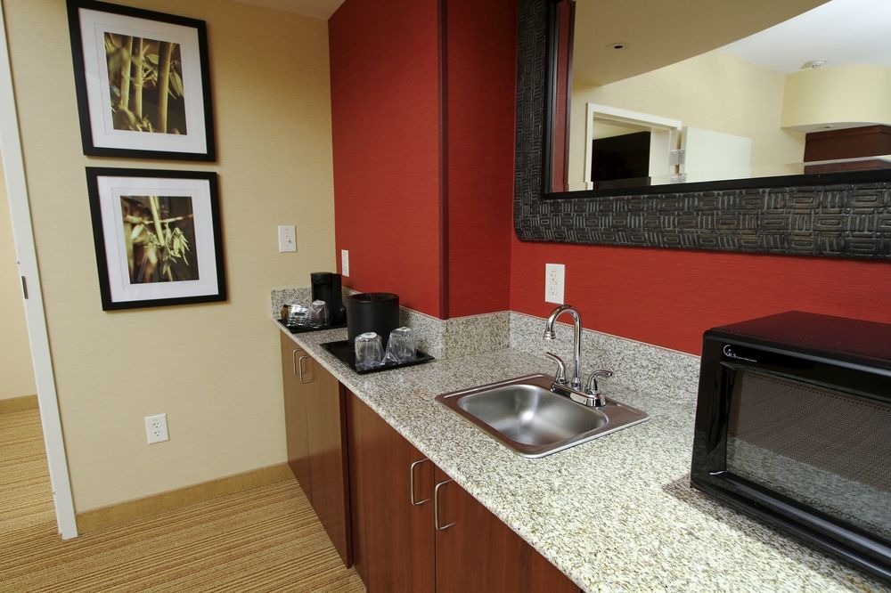 Courtyard By Marriott Raleigh North/Triangle Town Center Exterior foto